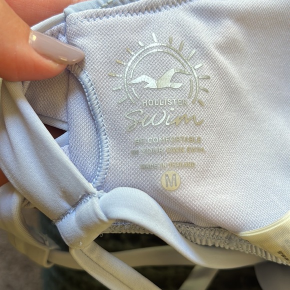 Hollister Bikini - Picture 7 of 7